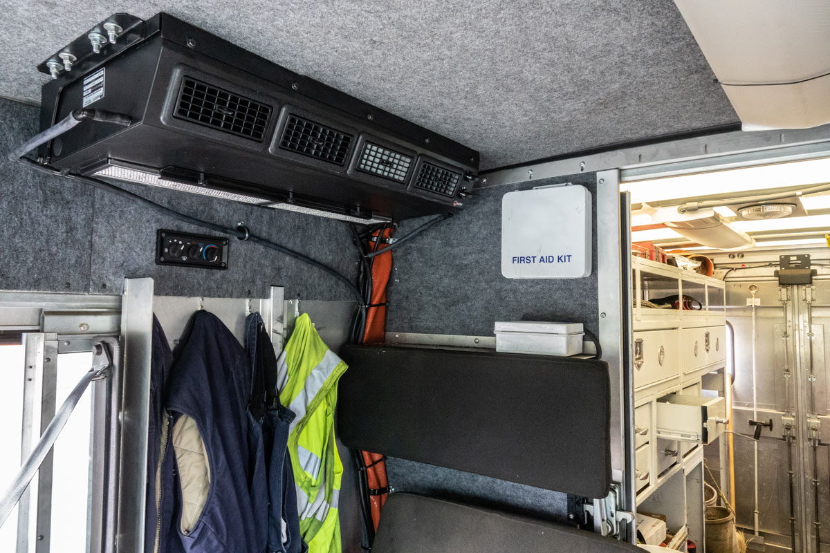 skitse omhyggeligt os selv Box Truck rear cargo HVAC heating system installation - Sprinter |  ProMaster | Transit | Rear Cargo HVAC by Cicioni